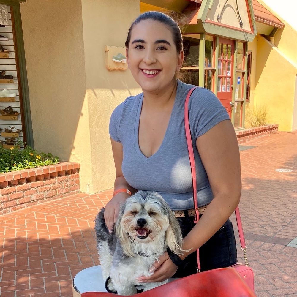 Meet your Posher, Julia